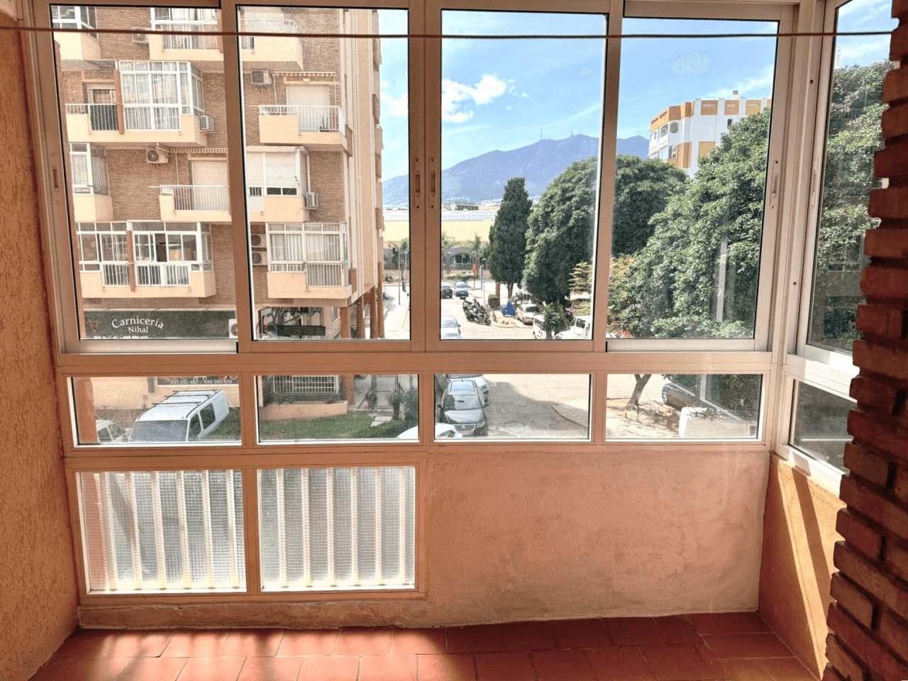 Estudio en el corazón de Arroyo de la Miel.