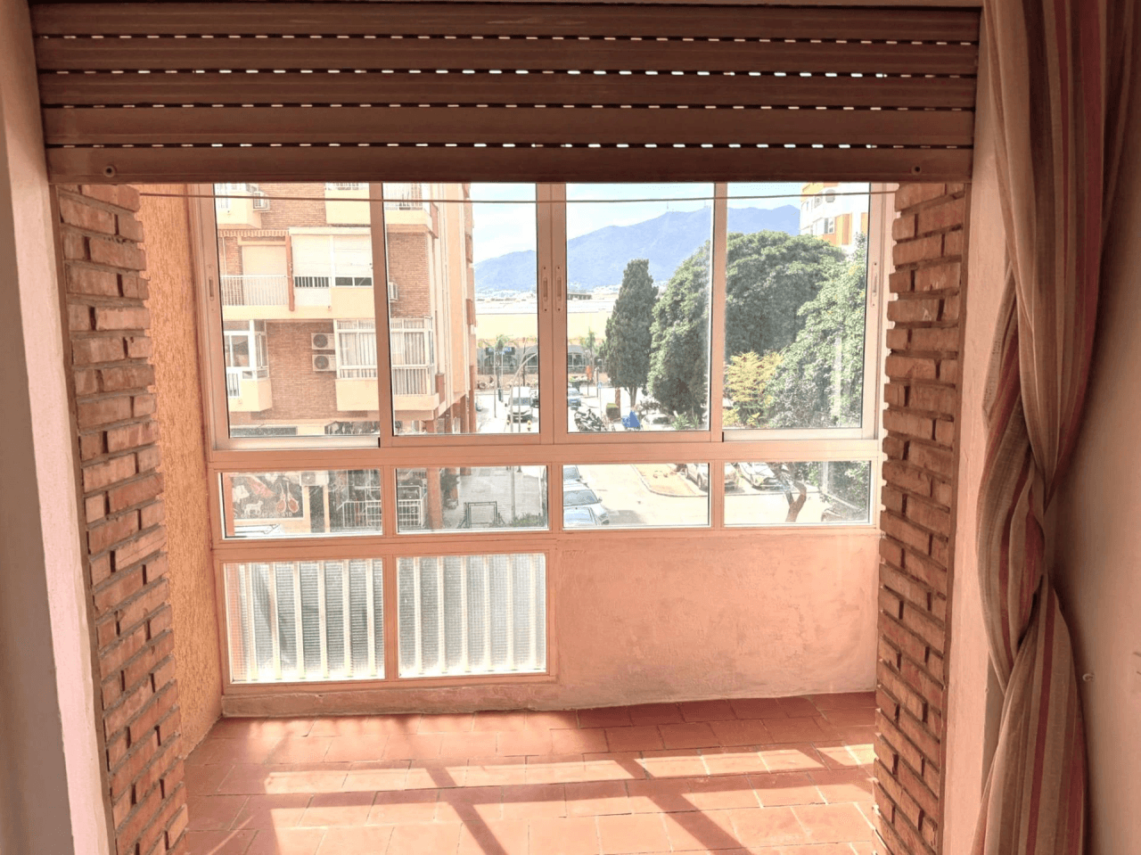 Estudio en el corazón de Arroyo de la Miel.