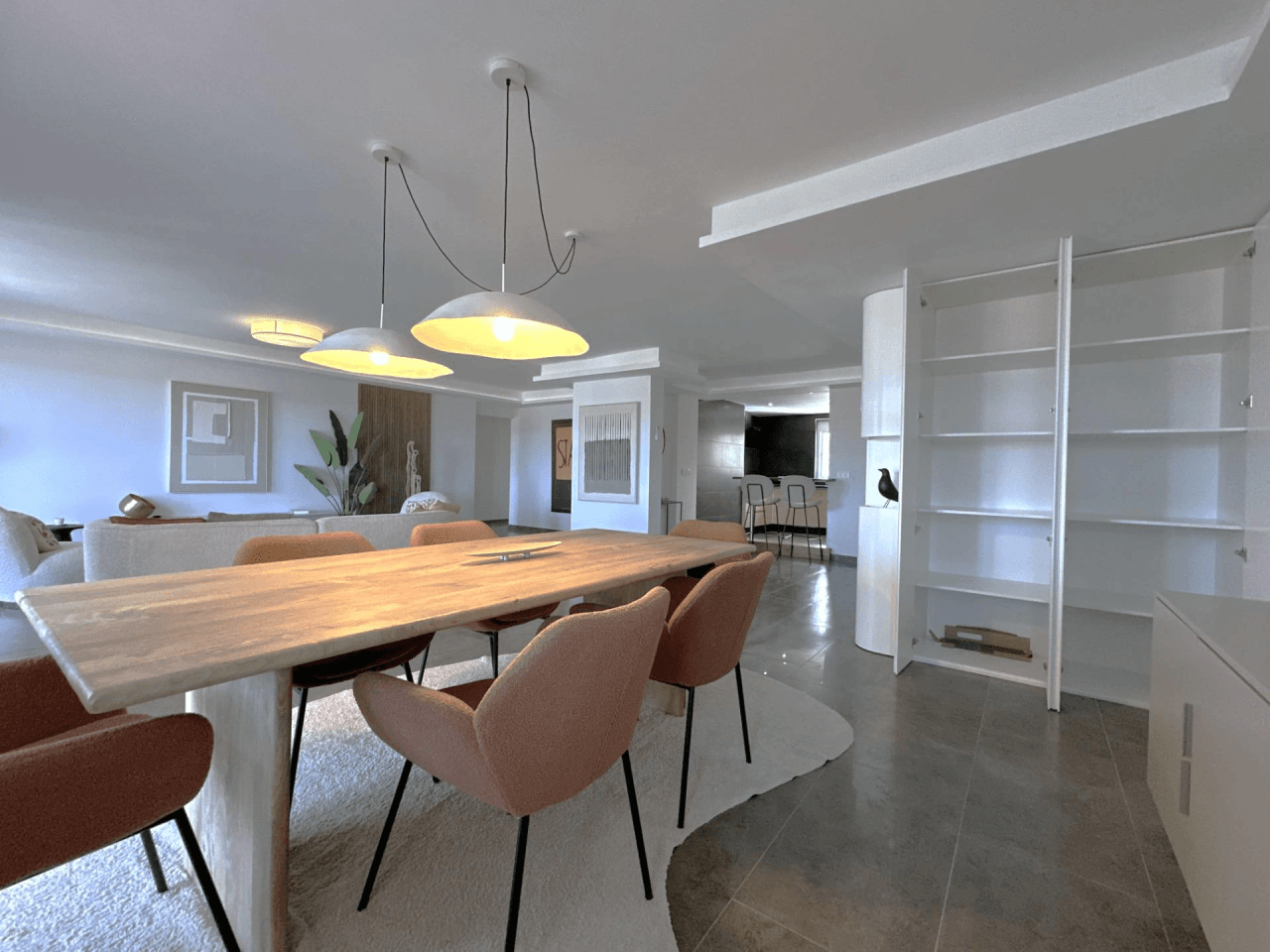 Apartamento muy amplio en Los Pacos con vistas al mar