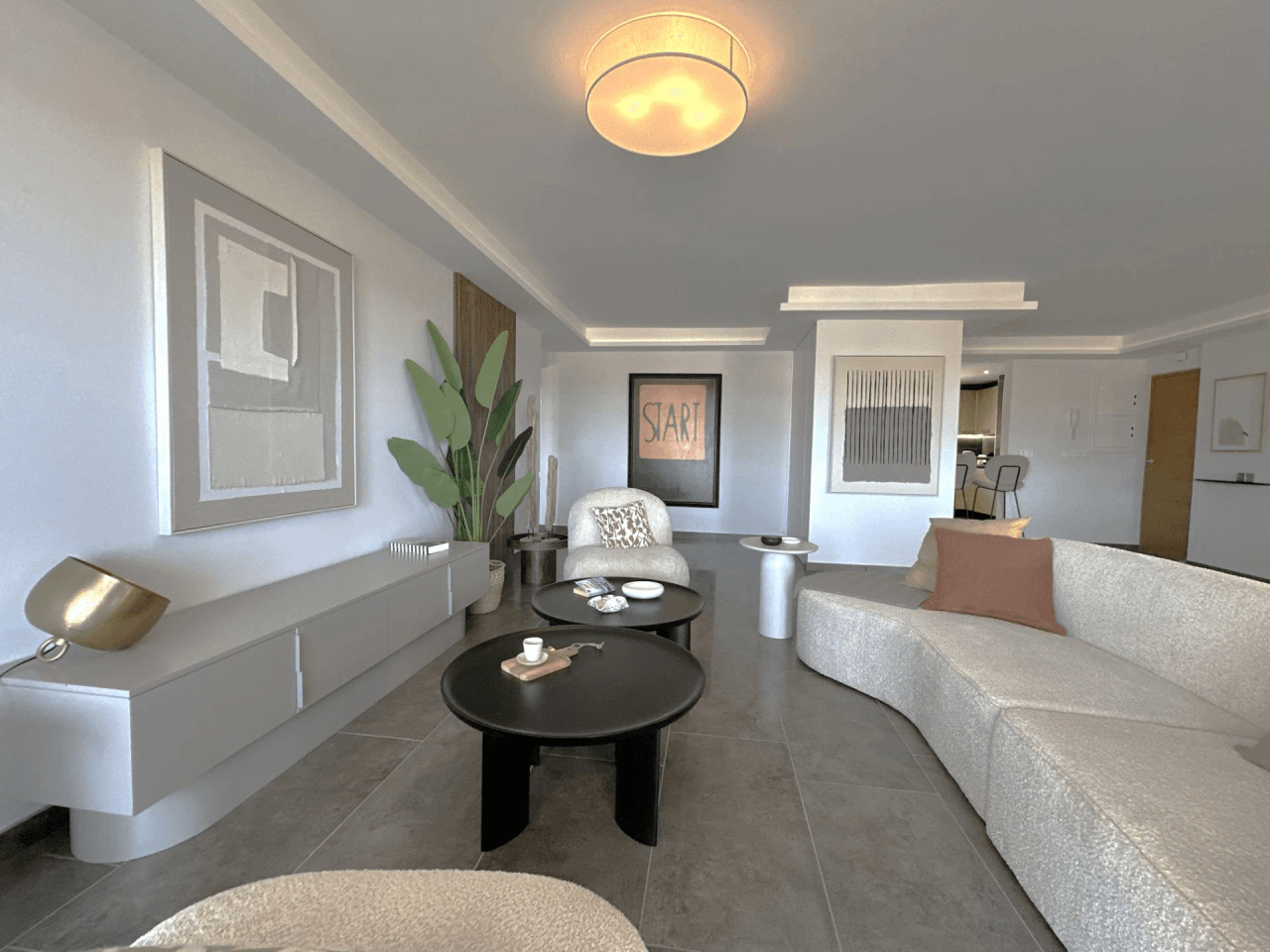 Apartamento muy amplio en Los Pacos con vistas al mar