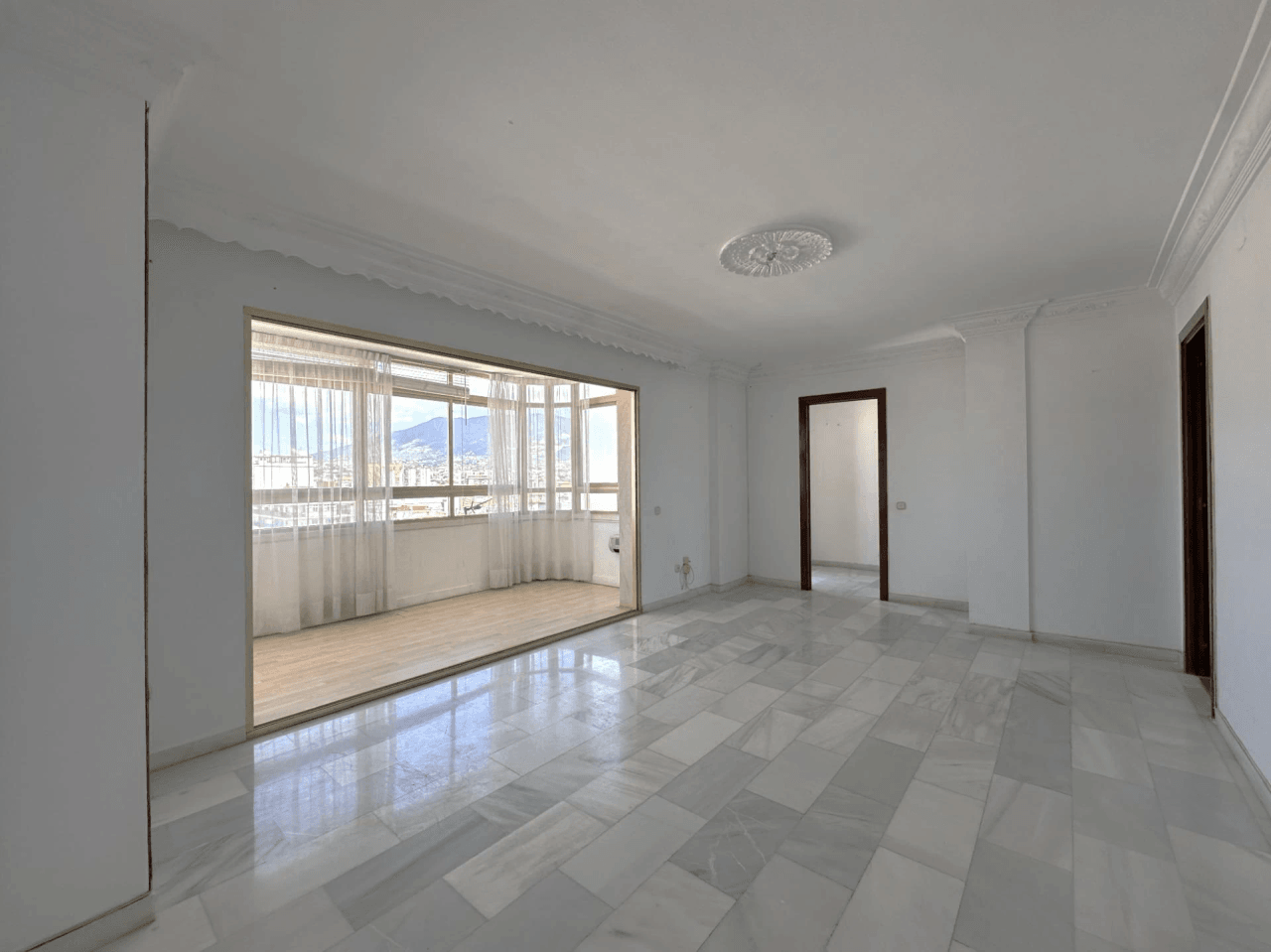Piso amplio a tan solo 150 metros de la playa