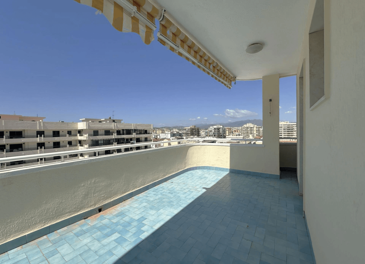 Piso amplio a tan solo 150 metros de la playa