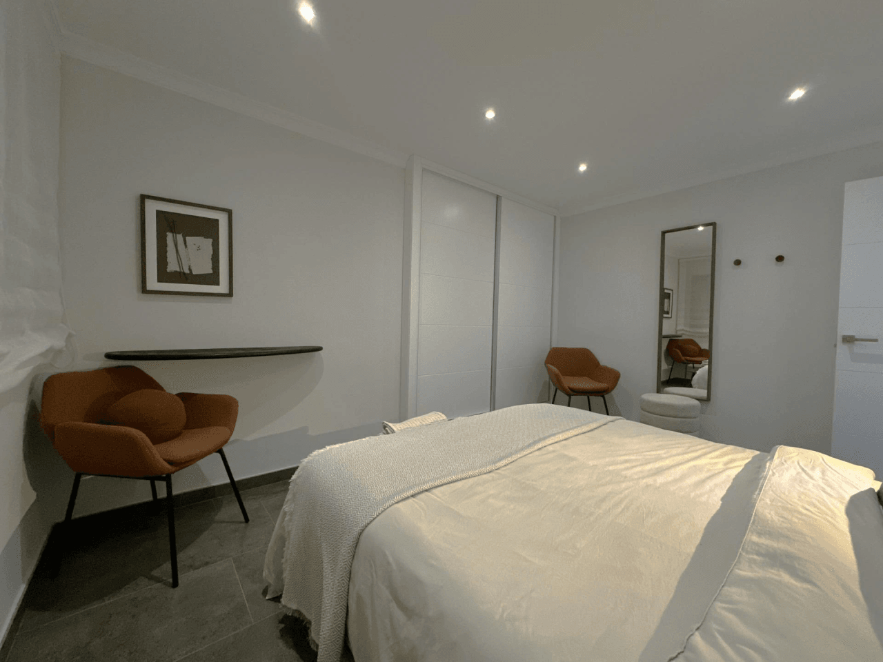 Apartamento muy amplio en Los Pacos con vistas al mar