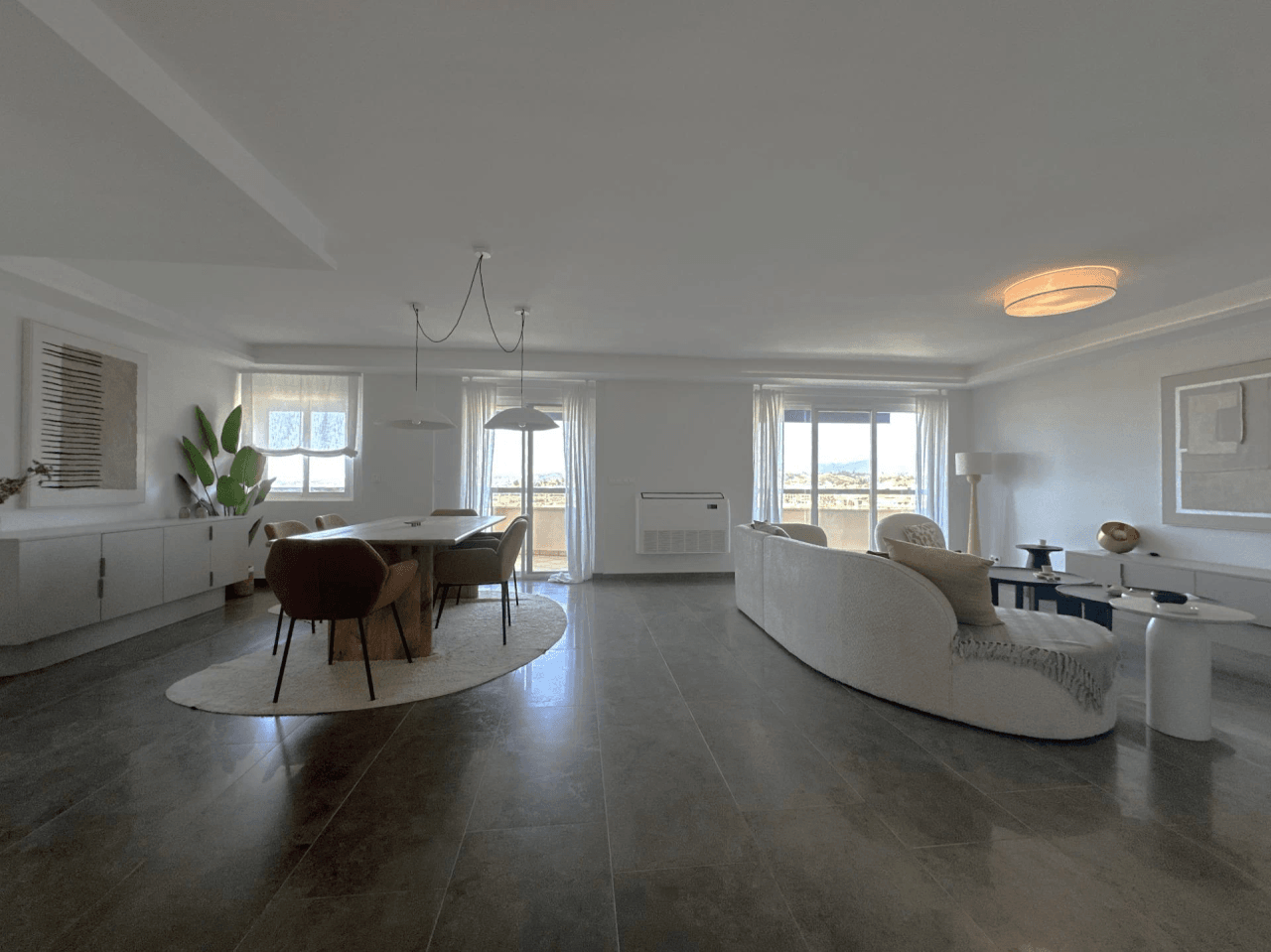 Apartamento muy amplio en Los Pacos con vistas al mar