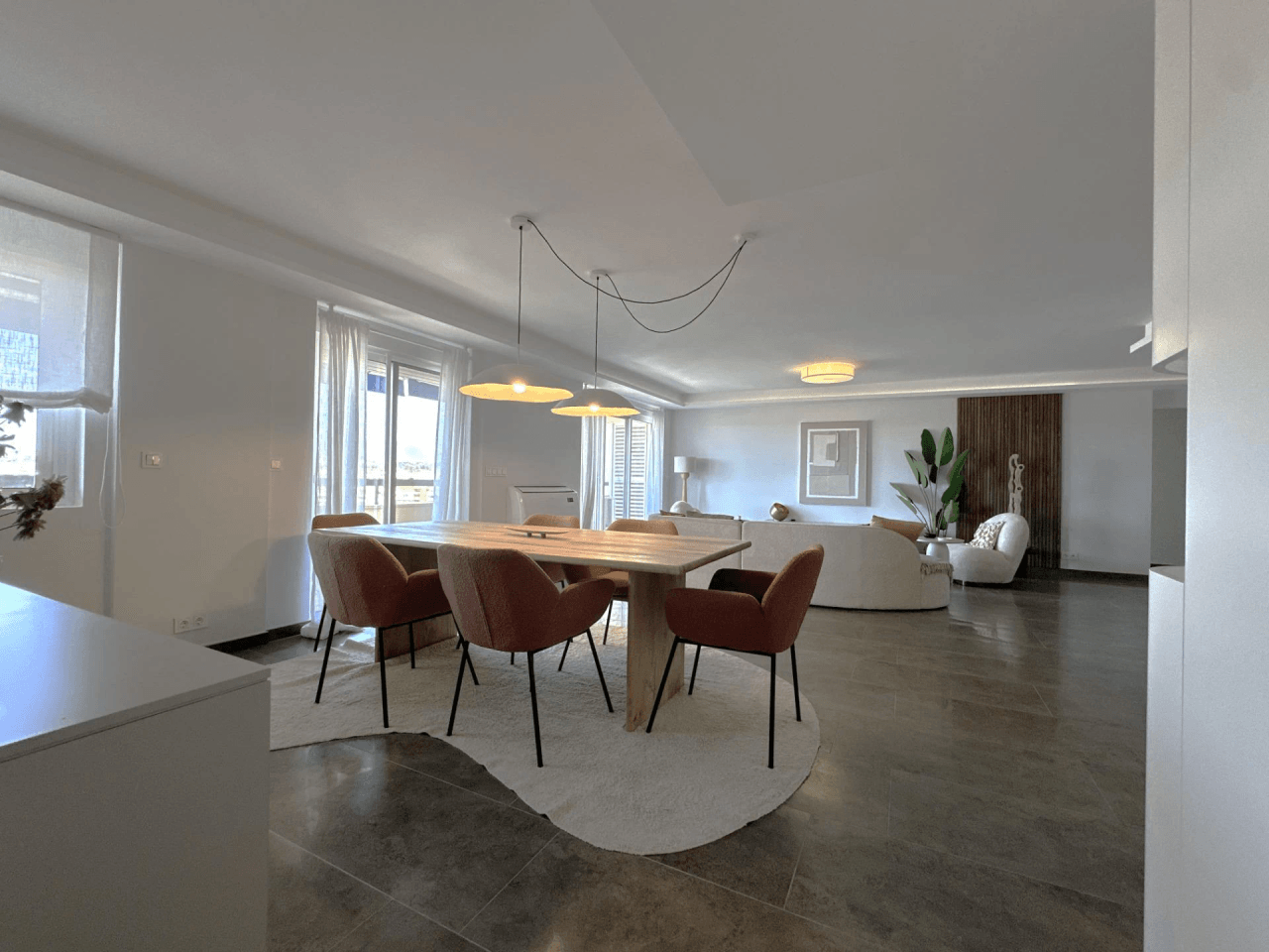 Apartamento muy amplio en Los Pacos con vistas al mar