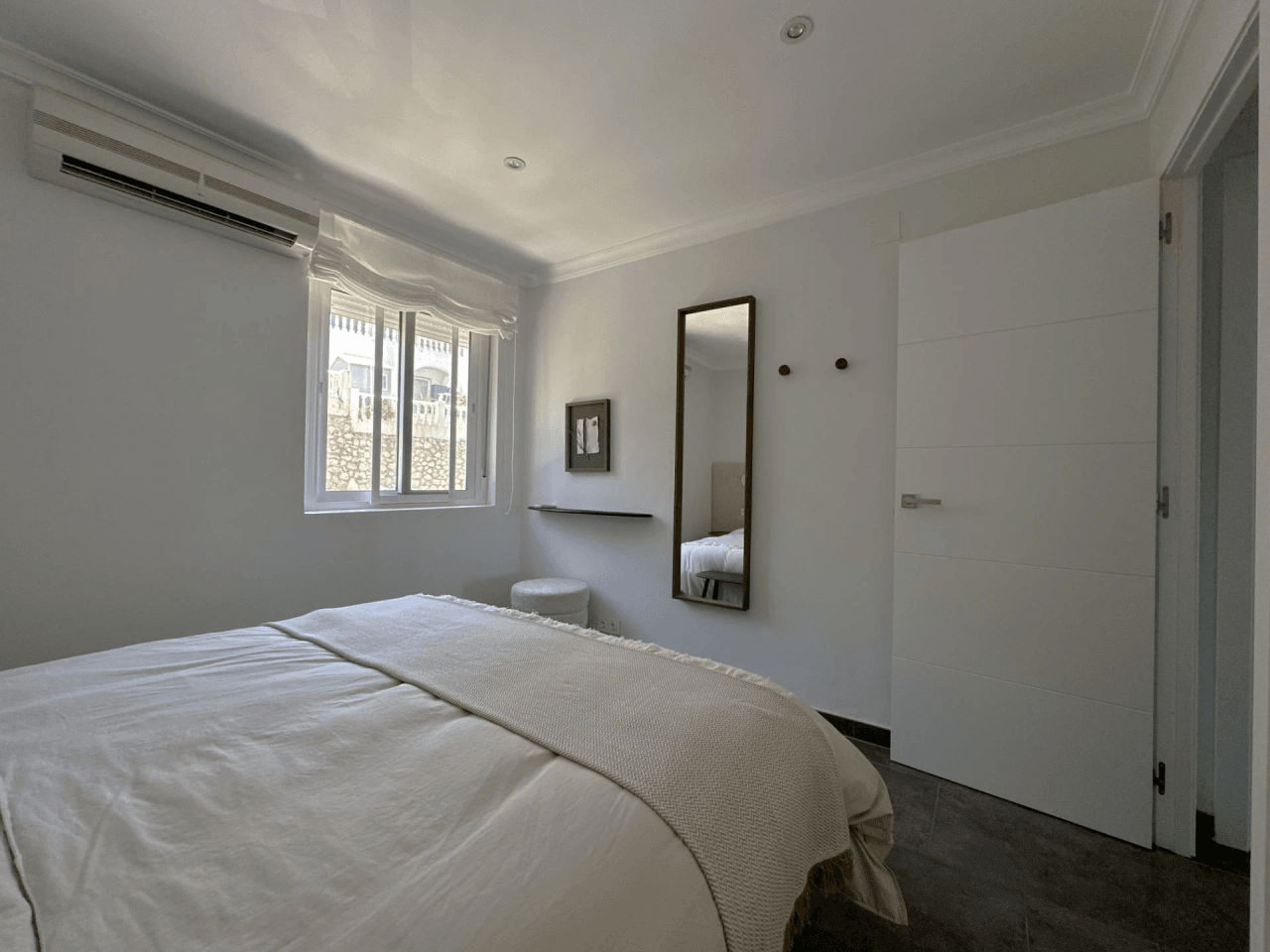 Apartamento muy amplio en Los Pacos con vistas al mar