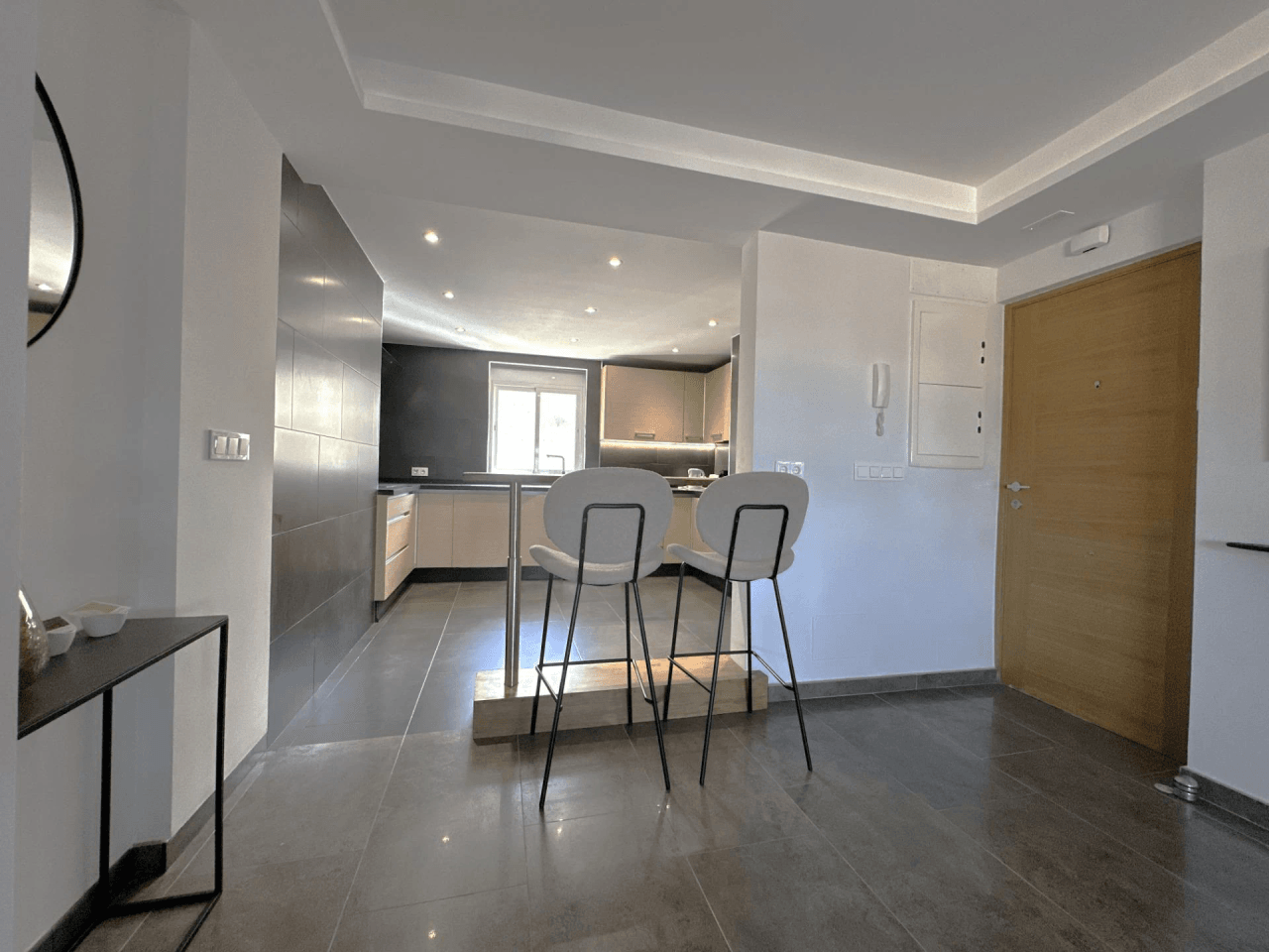 Apartamento muy amplio en Los Pacos con vistas al mar