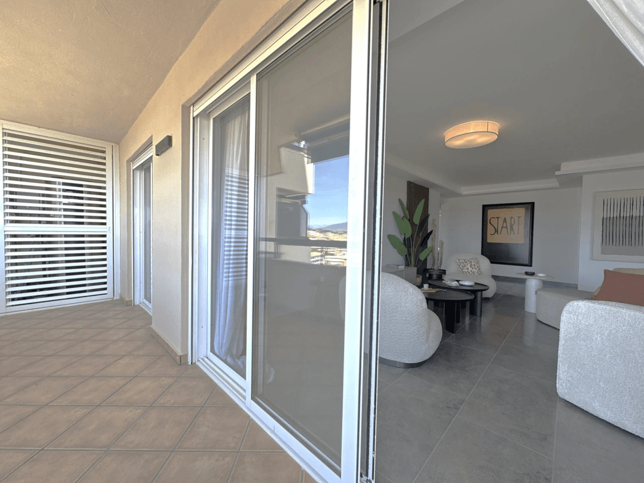 Apartamento muy amplio en Los Pacos con vistas al mar