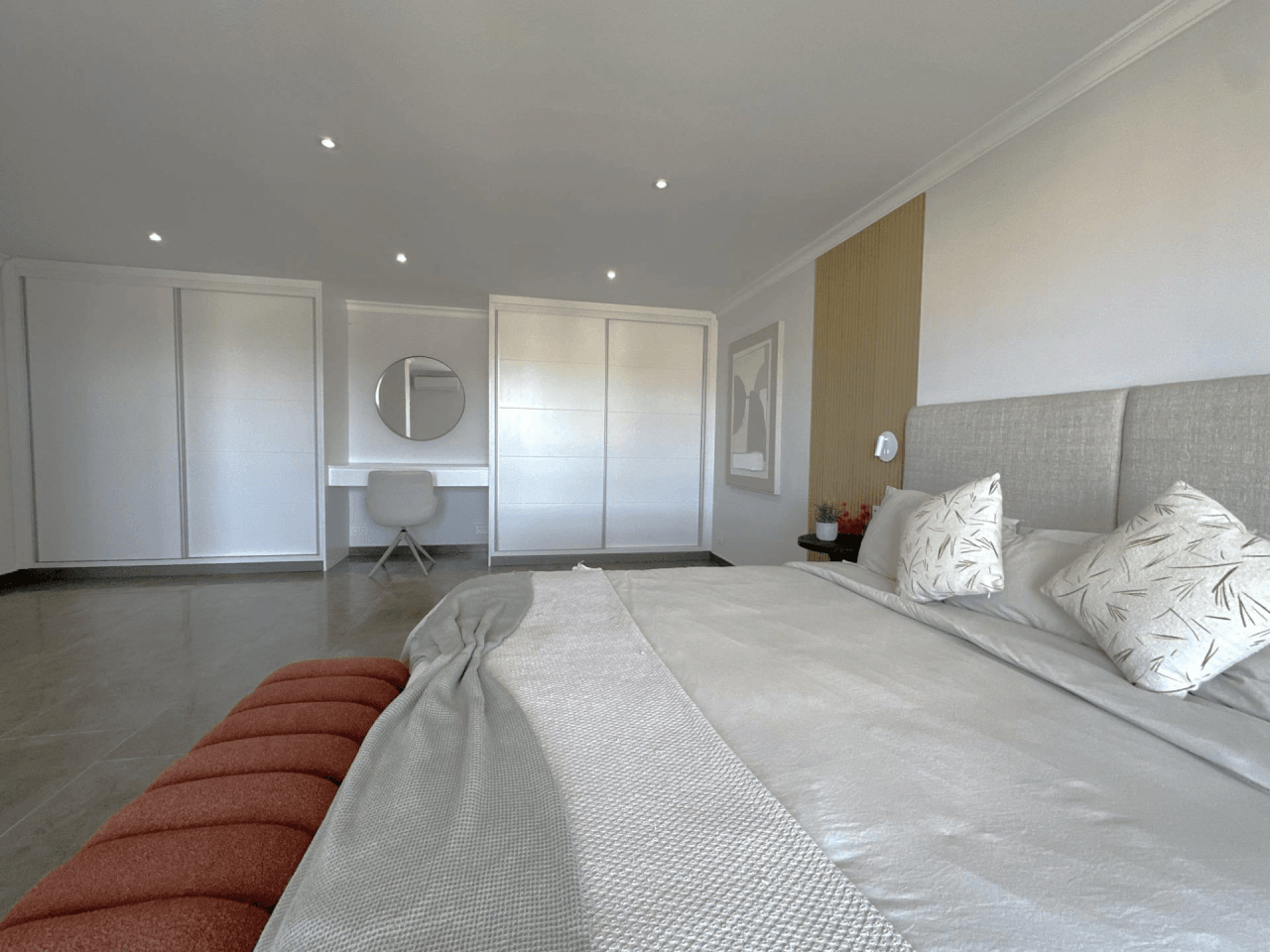 Apartamento muy amplio en Los Pacos con vistas al mar